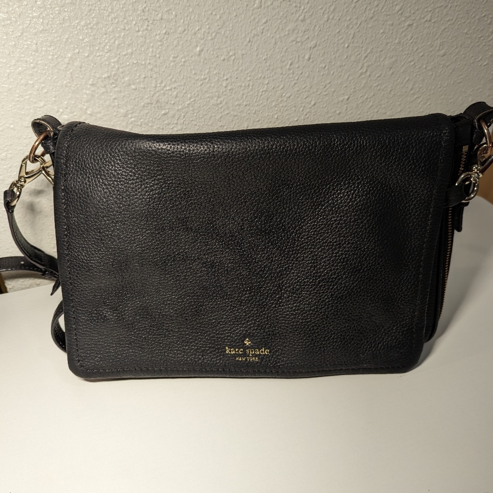 Kate Spade vintage messenger bag, double gold zipper expanders